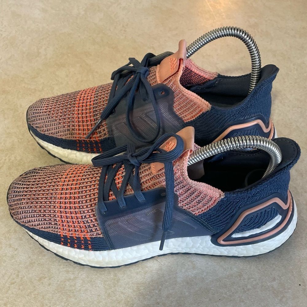 Adidas ultra Boost 19 glow pink tech ink G54013 women’s size 6 shoes